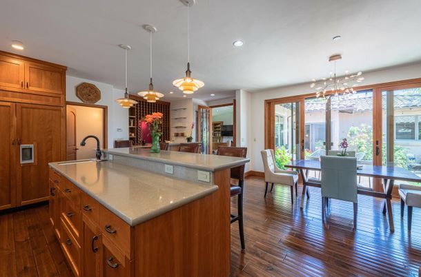 Dining room, Interior, Kitchen, Pendant Lights, Recessed Lighting, Wood Texture Flooring