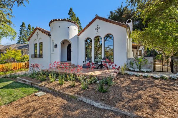 Backyard, Exterior, Facade, Spanish Mediterranean