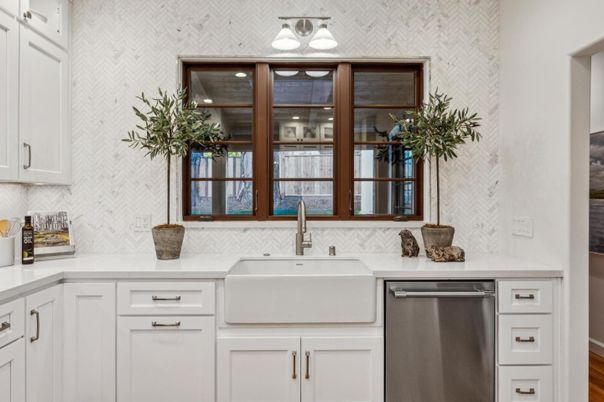 Interior, Kitchen, Stainless Steel Appliances