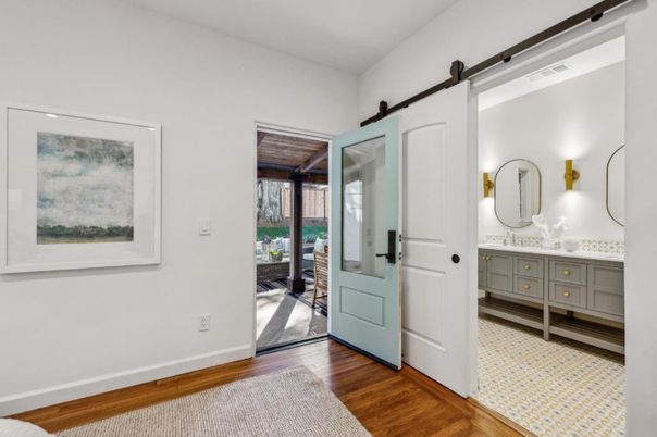Bathroom, Dual Sink Vanities, Interior, Wood Texture Flooring
