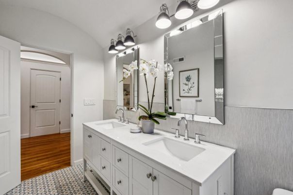 Bathroom, Dual Sink Vanities, Interior, Wood Texture Flooring