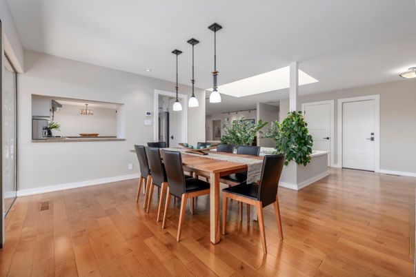Dining room, Interior, Pendant Lights, Recessed Lighting, Wood Texture Flooring