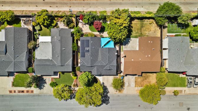 Exterior, Drone
