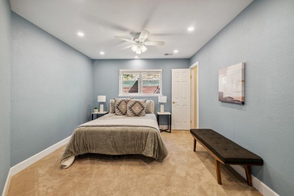 Bedroom, Interior, Recessed Lighting