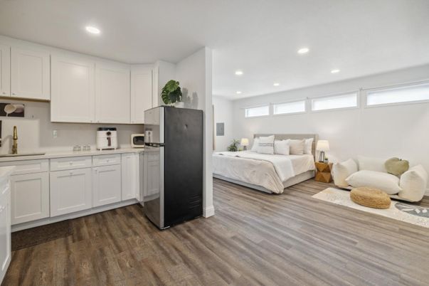 Bedroom, Interior, Kitchen, Recessed Lighting, Wood Texture Flooring
