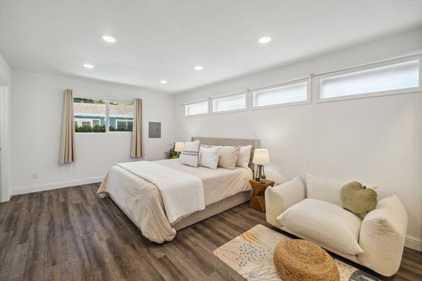 Bedroom, Interior, Recessed Lighting, Wood Texture Flooring