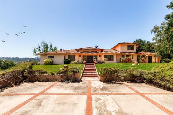 Backyard, Exterior, Facade, Mediterranean