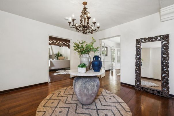 Chandelier, Interior, Wood Texture Flooring
