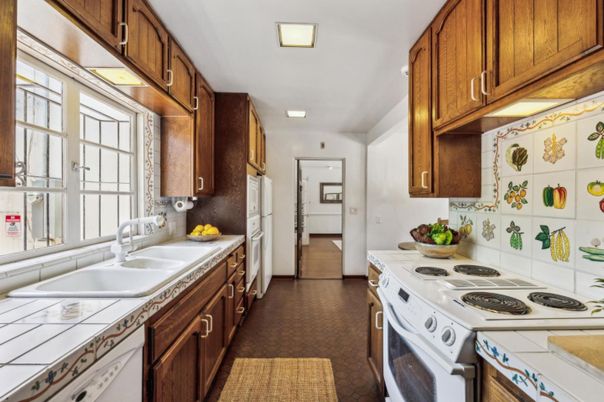 Interior, Kitchen, Tile Countertops, Washer