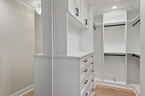 Chandelier, Interior, Recessed Lighting, Walk-in Closets, Wood Texture Flooring