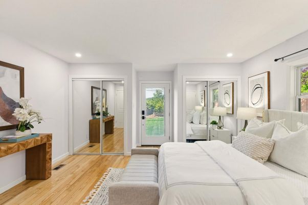 Bedroom, Interior, Recessed Lighting, Wood Texture Flooring