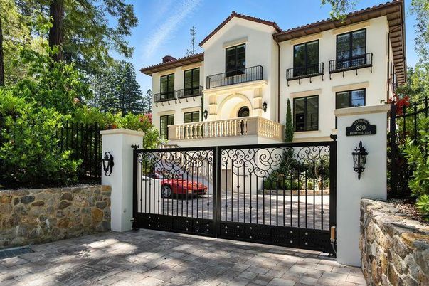 Exterior, Facade, Spanish Mediterranean