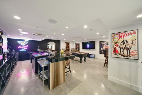 Billiard Table, Game Room, Interior, Recessed Lighting
