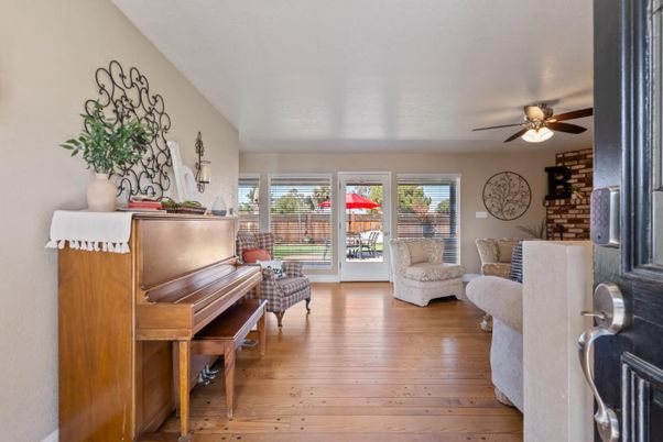 Interior, Piano, Wood Texture Flooring