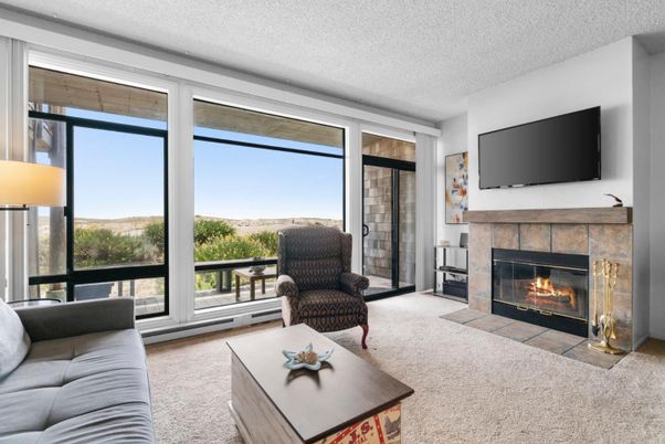 Fireplace, Interior, Living room