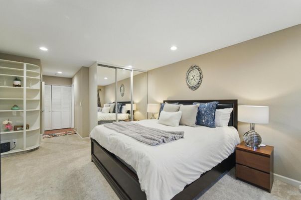 Bedroom, Interior, Recessed Lighting