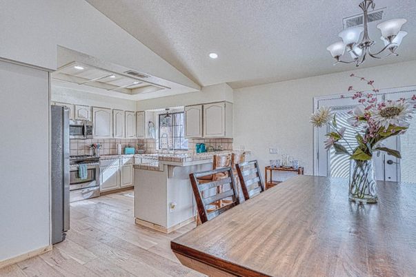 Chandelier, Dining room, Interior, Kitchen, Recessed Lighting, Wood Texture Flooring