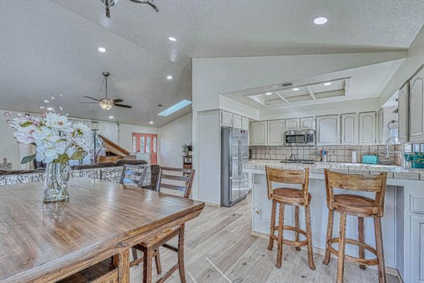Dining room, Interior, Kitchen, Recessed Lighting, Wood Texture Flooring
