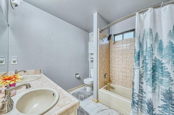 Bathroom, Interior, Marble, Tile Countertops