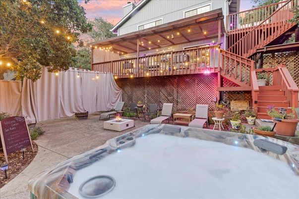 Exterior, Hot Tub