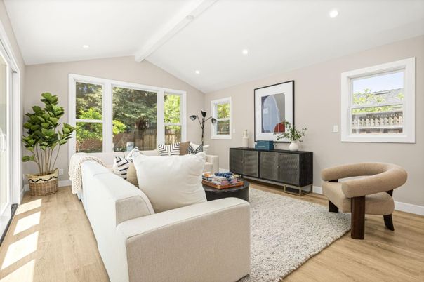 Interior, Living room, Recessed Lighting, Wood Texture Flooring