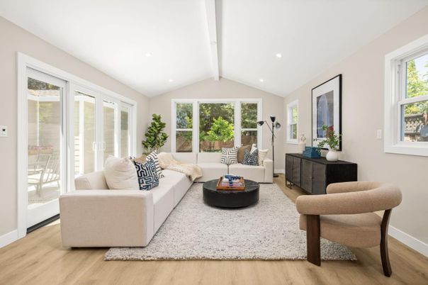 Interior, Living room, Recessed Lighting, Wood Texture Flooring