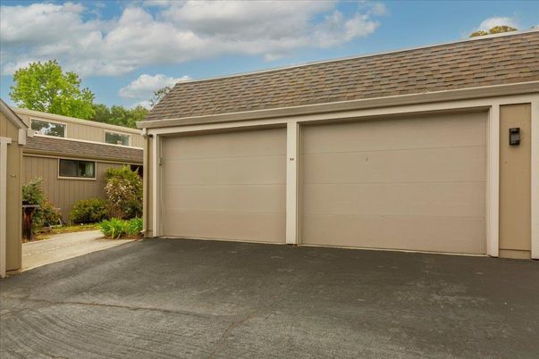 Detached Garage, Exterior