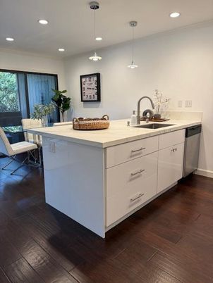 Interior, Kitchen, Pendant Lights, Recessed Lighting, Wood Texture Flooring