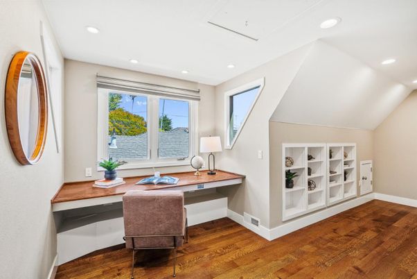 Home Office, Interior, Recessed Lighting, Wood Texture Flooring