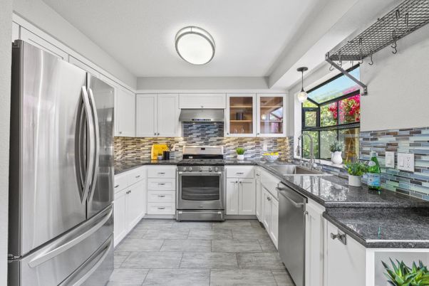 Interior, Kitchen, Pendant Lights, Stainless Steel Appliances