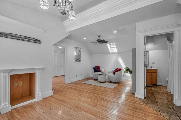 Interior, Pendant Lights, Recessed Lighting, Wood Texture Flooring