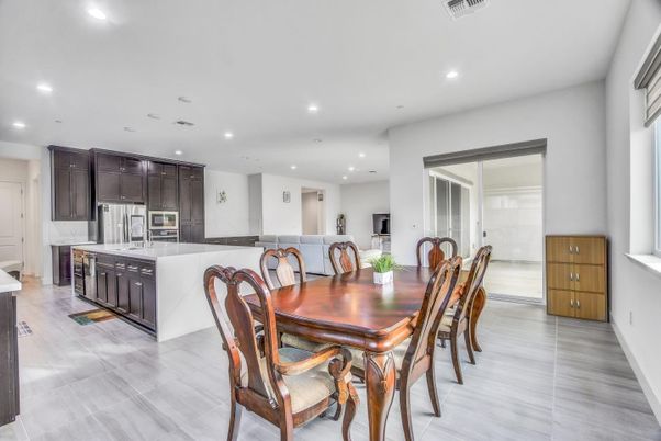 Dining room, Interior, Kitchen, Recessed Lighting, Stainless Steel Appliances