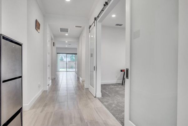 Interior, Recessed Lighting