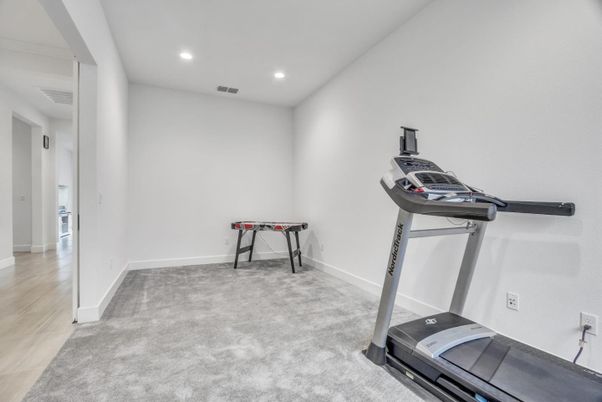 Fitness Equipment, Interior, Recessed Lighting