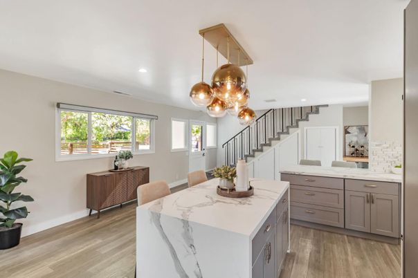 Dining room, Interior, Kitchen, Pendant Lights, Recessed Lighting, Wood Texture Flooring