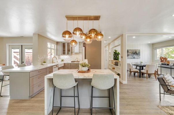 Dining room, Interior, Kitchen, Pendant Lights, Recessed Lighting, Wood Texture Flooring