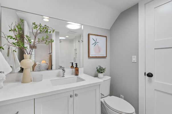 Bathroom, Interior, Recessed Lighting
