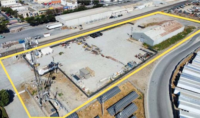 Exterior, Drone