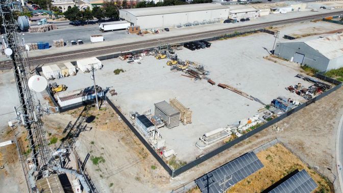Exterior, Drone