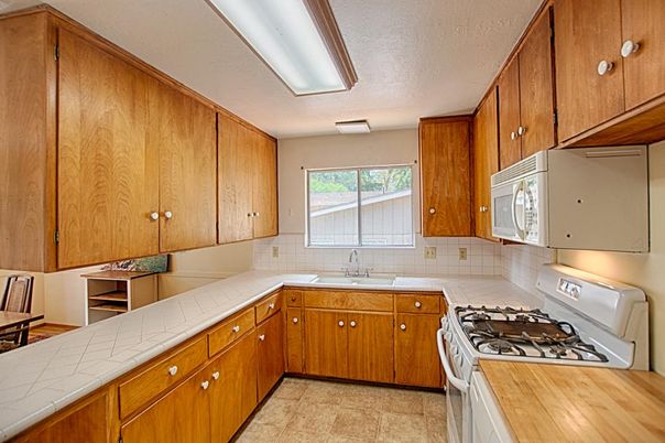 Interior, Kitchen, Tile Countertops