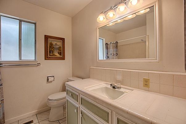Bathroom, Interior, Tile Countertops