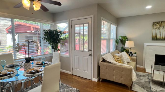 Dining room, Interior, Recessed Lighting, Wood Texture Flooring