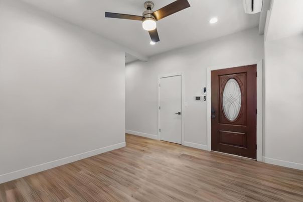 Empty room, Interior, Recessed Lighting, Wood Texture Flooring