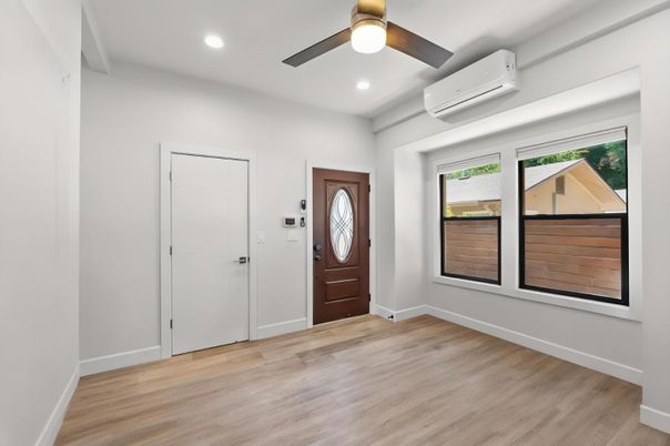 Interior, Recessed Lighting, Wood Texture Flooring