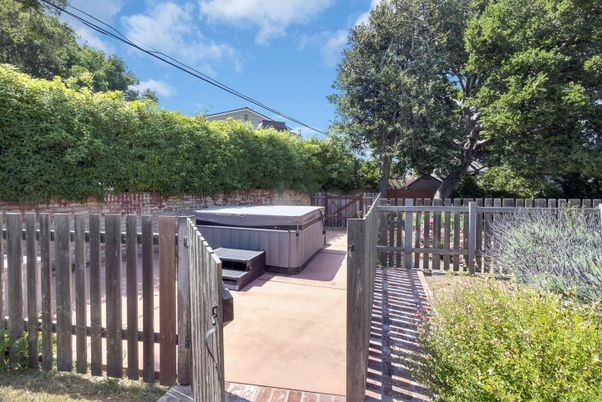 Exterior, Hot Tub