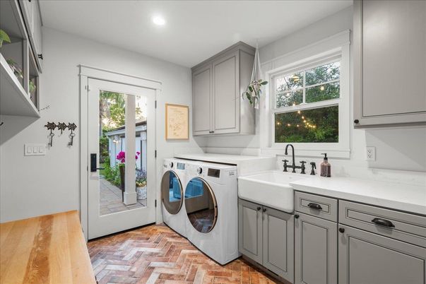 Interior, Recessed Lighting, Washer