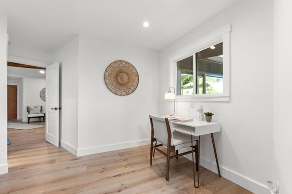 Home Office, Interior, Recessed Lighting, Wood Texture Flooring