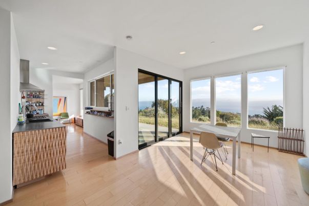 Interior, Recessed Lighting, Water, Wood Texture Flooring