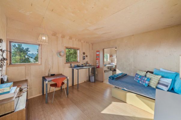 Interior, Pendant Lights, Wood Texture Flooring