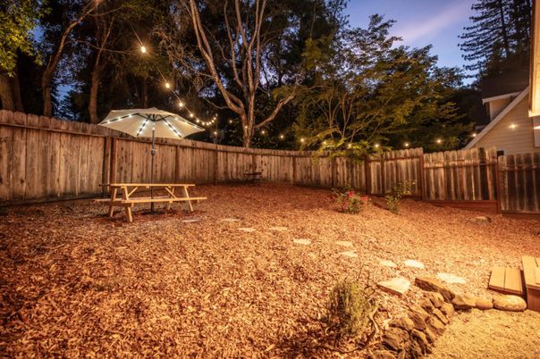 Backyard, Exterior